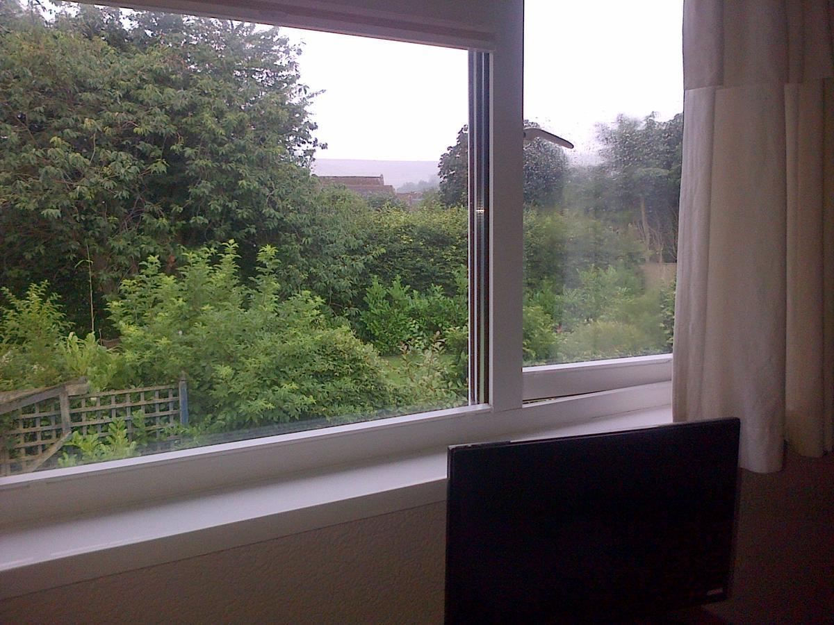 Follets B&B Pewsey Dış mekan fotoğraf