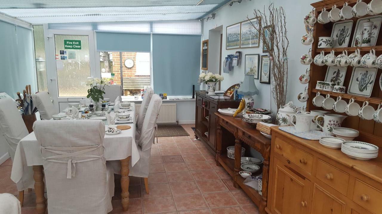 Follets B&B Pewsey Dış mekan fotoğraf