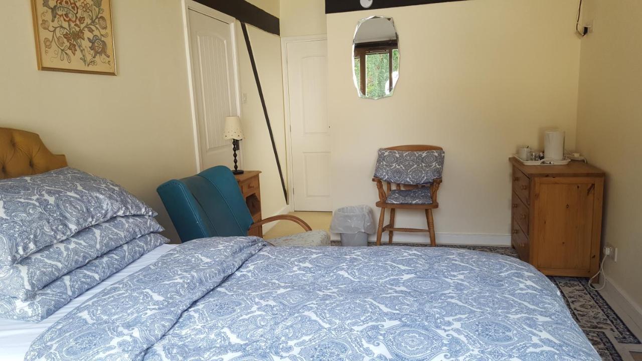 Follets B&B Pewsey Dış mekan fotoğraf